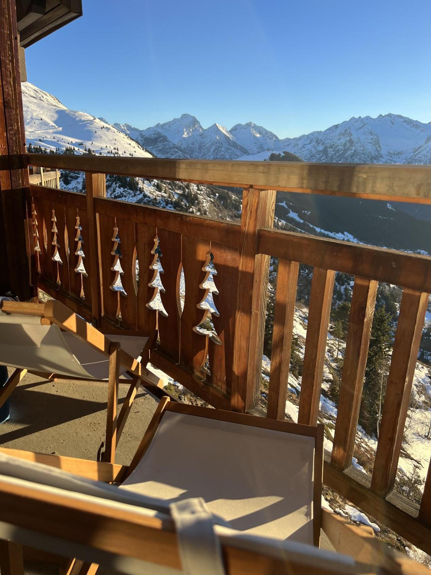 Stunning With Breathtaking View! Huez