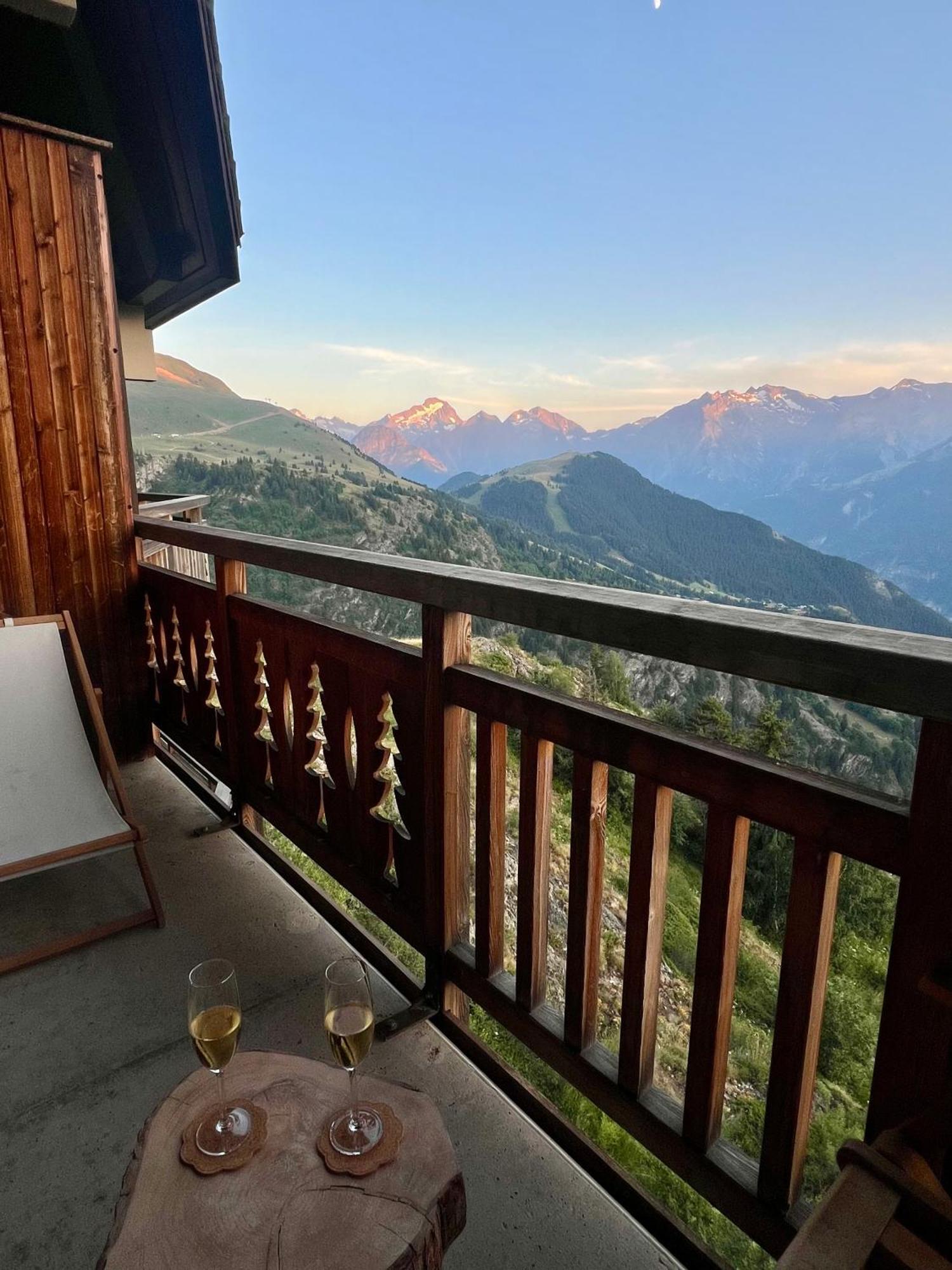 Stunning With Breathtaking View! Apartment Huez